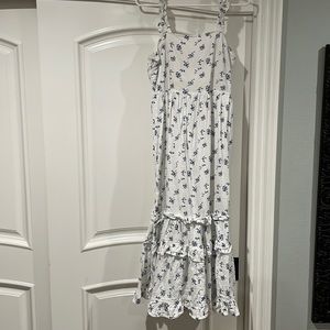 Universal threads blue and white dress